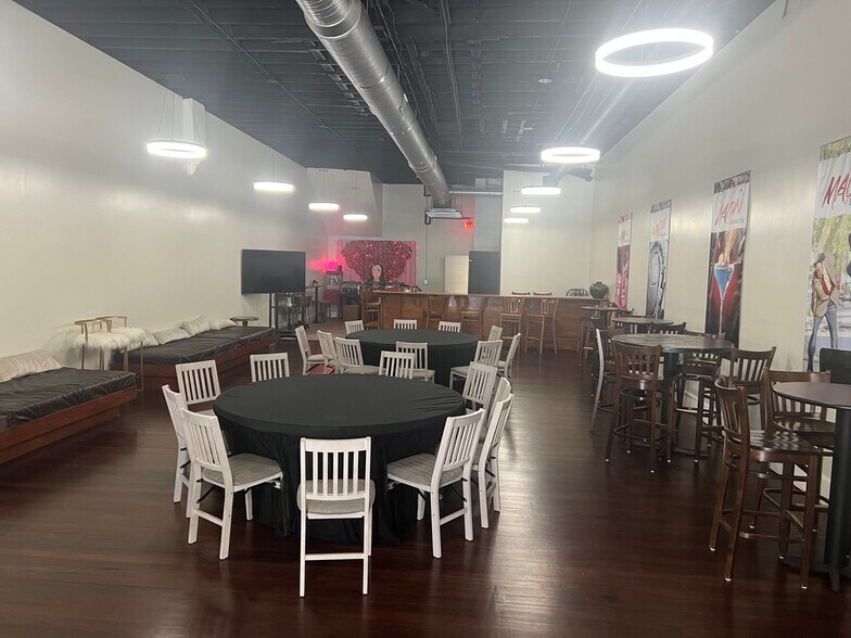 More Photos Of 563 Cherry St, Macon-Bibb General Retail For Lease