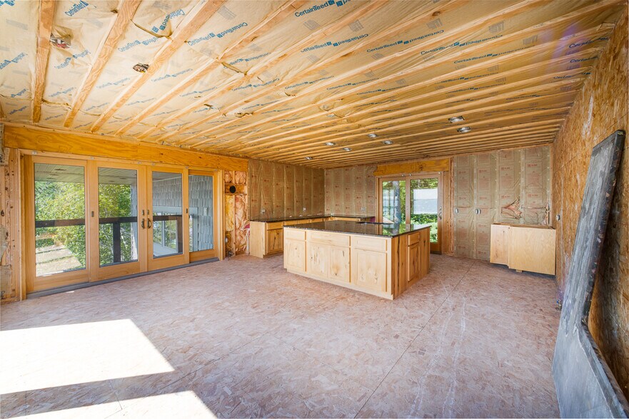 More Photos Of E3220 and E3218 State Highway M 28, Au Train Specialty For Sale