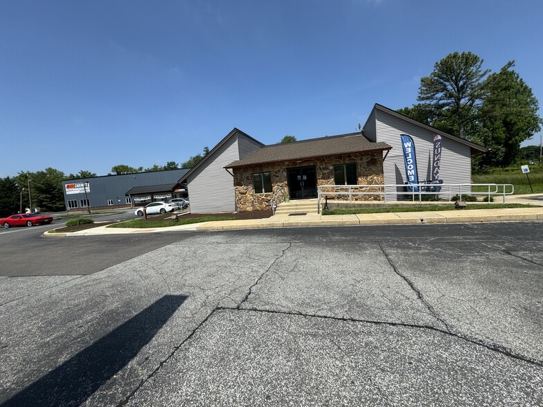 More Photos Of 835 Pulaski Hwy, Bear Health Club For Sale