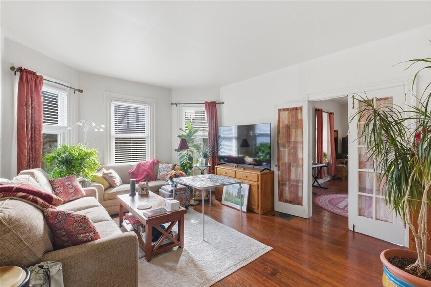 More Photos Of 402 Cottman St, Jenkintown Apartments For Sale