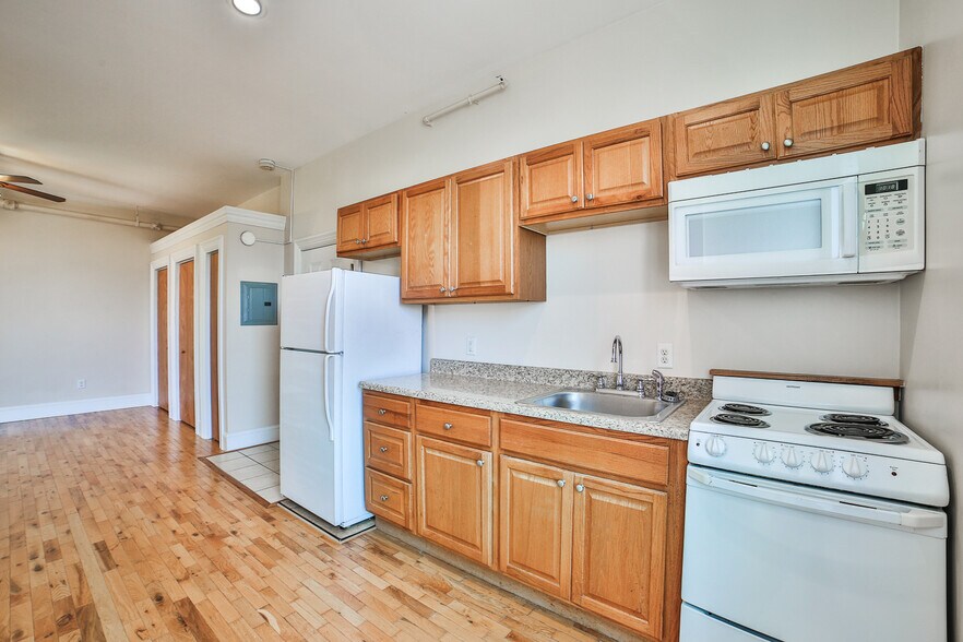 More Photos Of 176 North St, Buffalo Apartments For Sale