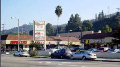 More Photos Of 11032-11042 Ventura Blvd, Studio City Storefront For Lease