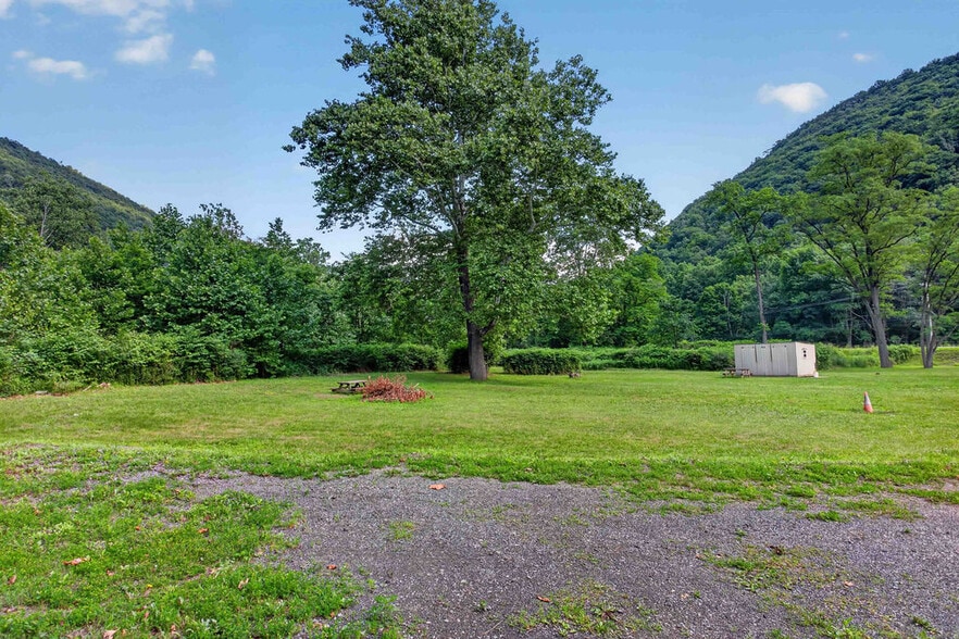More Photos Of 13239 Rt 14, Ralston General Retail For Sale