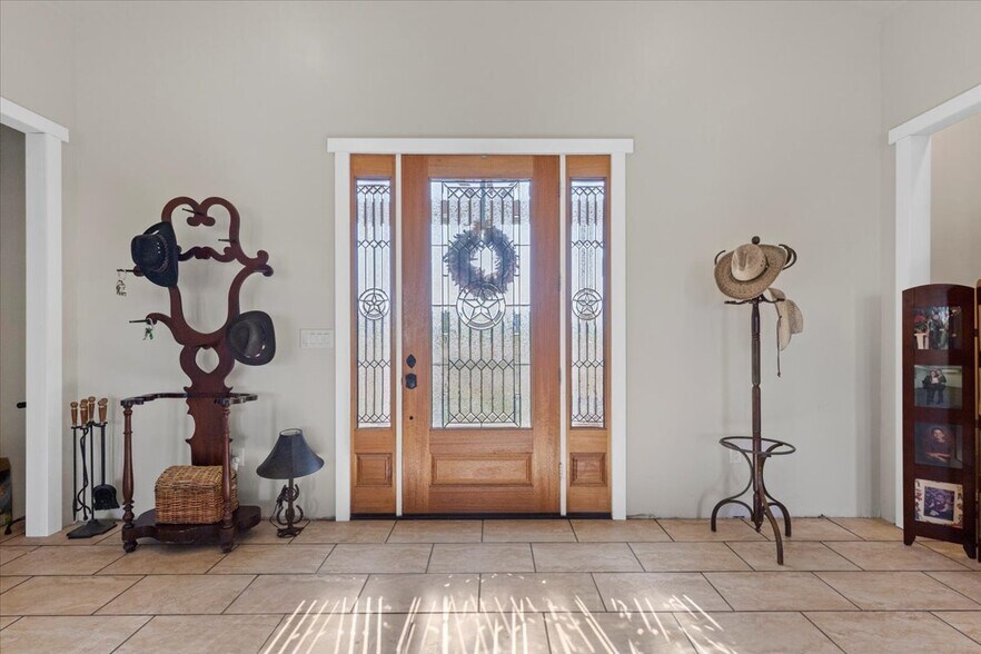 More Photos Of 16508 N Fm 973 Rd, Manor Specialty For Sale