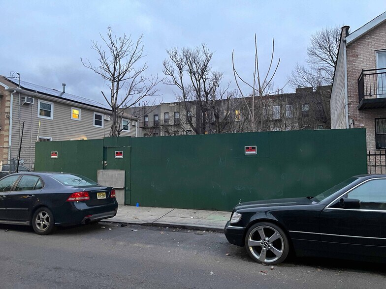 Primary Photo Of , Brooklyn Land For Sale