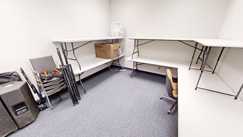 More Photos Of 103-105 103-105 E 27th St, Hays Office For Sale