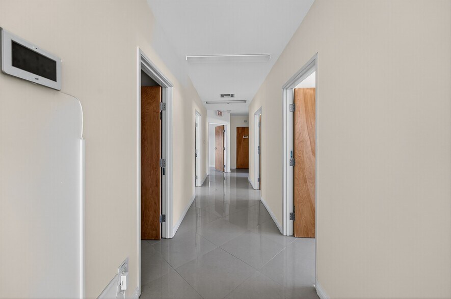 More Photos Of 447 N Prairie Ave, Inglewood Medical For Lease