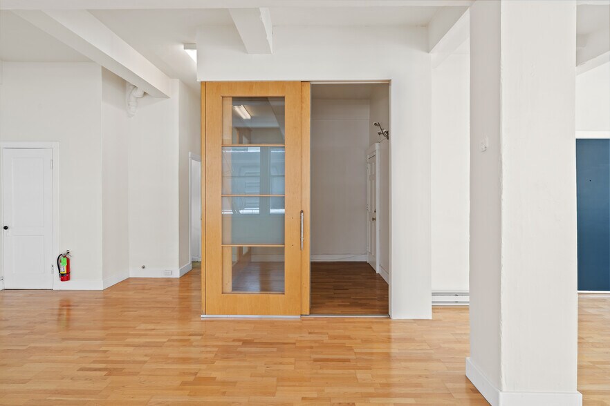 More Photos Of 165 Jessie St, San Francisco Storefront Retail Office For Lease