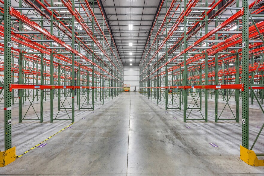 More Photos Of 80 Davis Pky, Clyde Warehouse For Sale