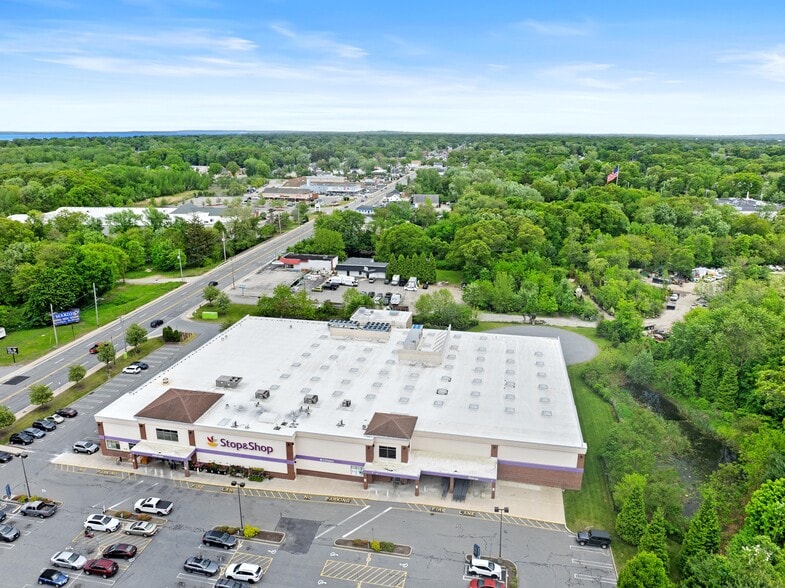 More Photos Of 275 Warwick Ave, Cranston Supermarket For Sale