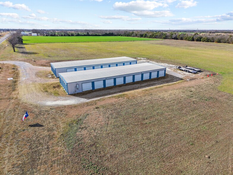 More Photos Of 1800 FM 815, Trenton Self Storage For Sale