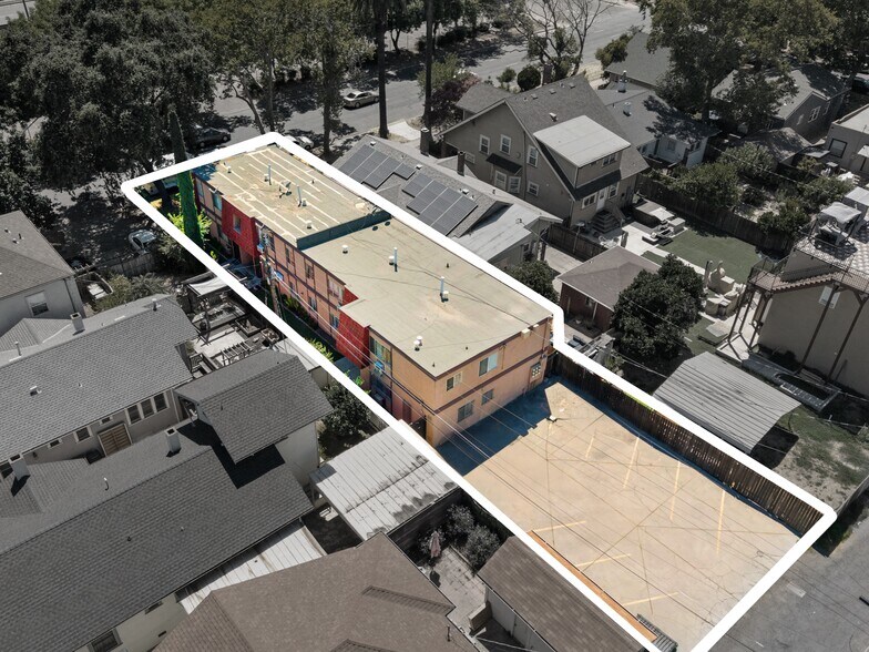 More Photos Of 2323 W St, Sacramento Apartments For Sale