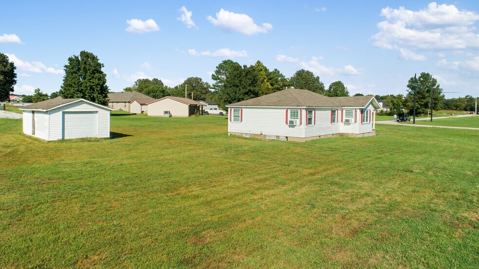 More Photos Of 3103 Wood Haven St, Paragould Office For Sale