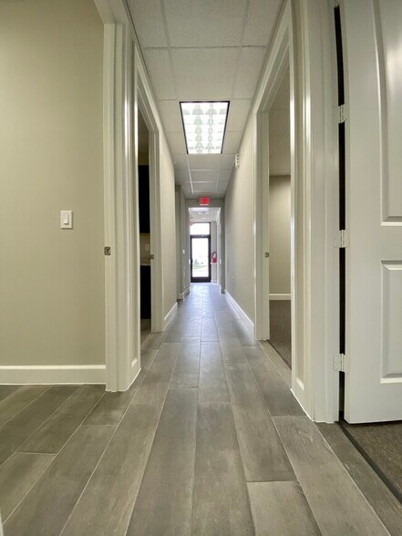 More Photos Of 440 Cobia Dr, Katy Medical For Lease