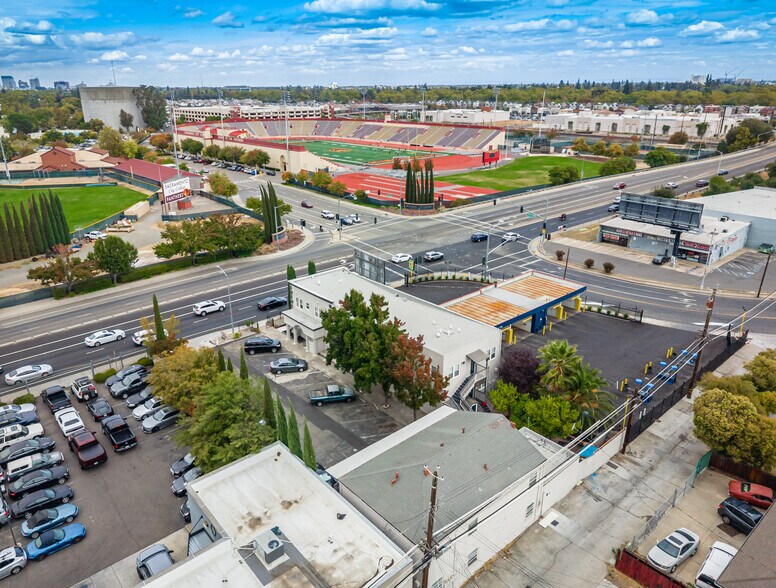 More Photos Of 2226-2230 Sutterville Rd, Sacramento Apartments For Sale