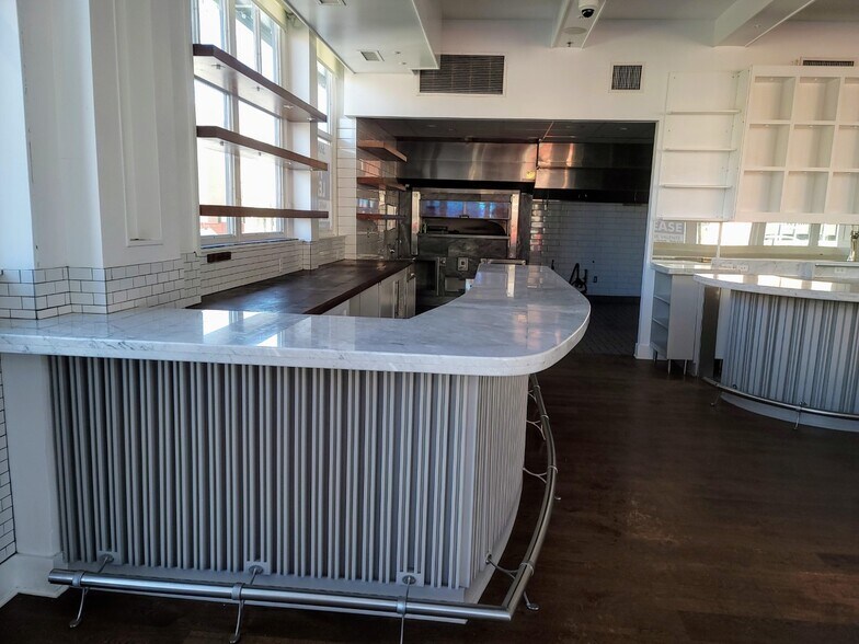 More Photos Of 2900-2920 W 25th Ave, Denver Restaurant For Lease