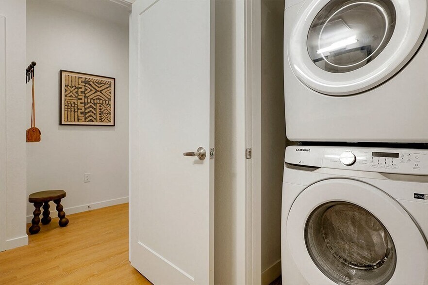 More Photos Of 1040 Santa Fe Dr, Denver Apartments For Lease