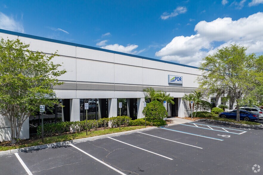 Primary Photo Of 4023 Tampa Rd, Oldsmar Office For Lease