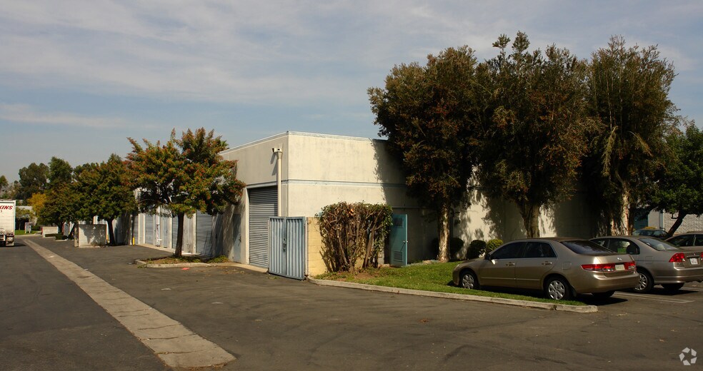 More Photos Of 2950 Saturn St, Brea Unknown For Lease
