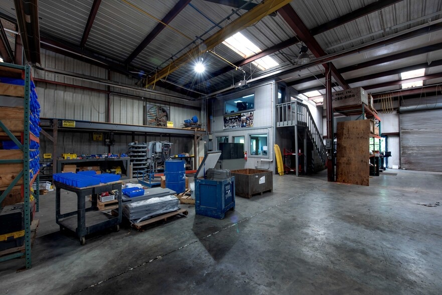 More Photos Of 1000 Sequoyah Rd, Soddy Daisy Manufacturing For Lease
