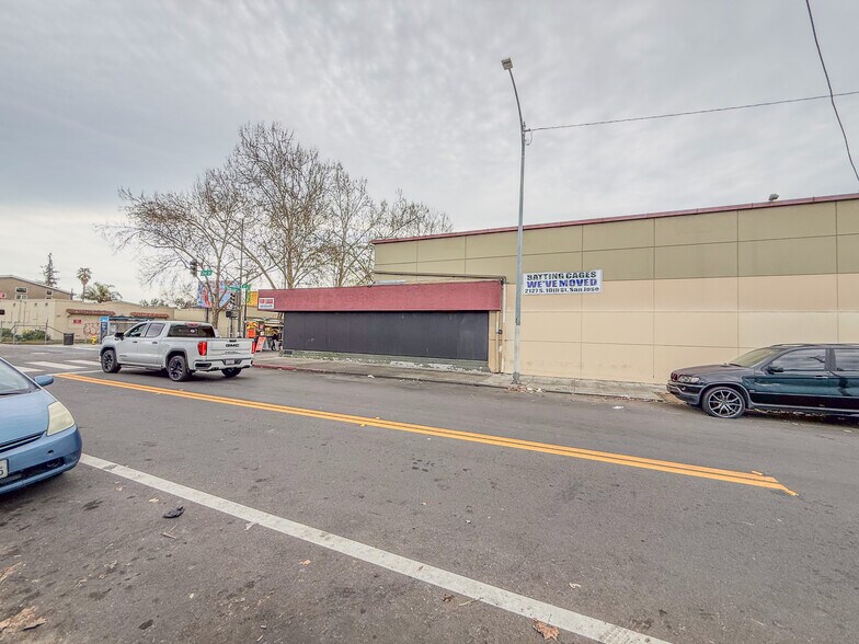 More Photos Of 995 E Santa Clara St, San Jose Storefront For Lease