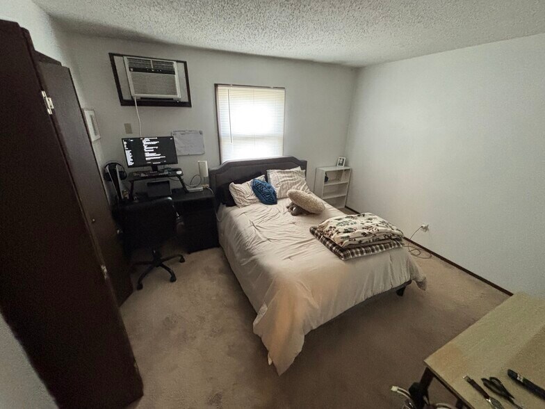 More Photos Of 261 Mohawk Dr, Bourbonnais Apartments For Sale