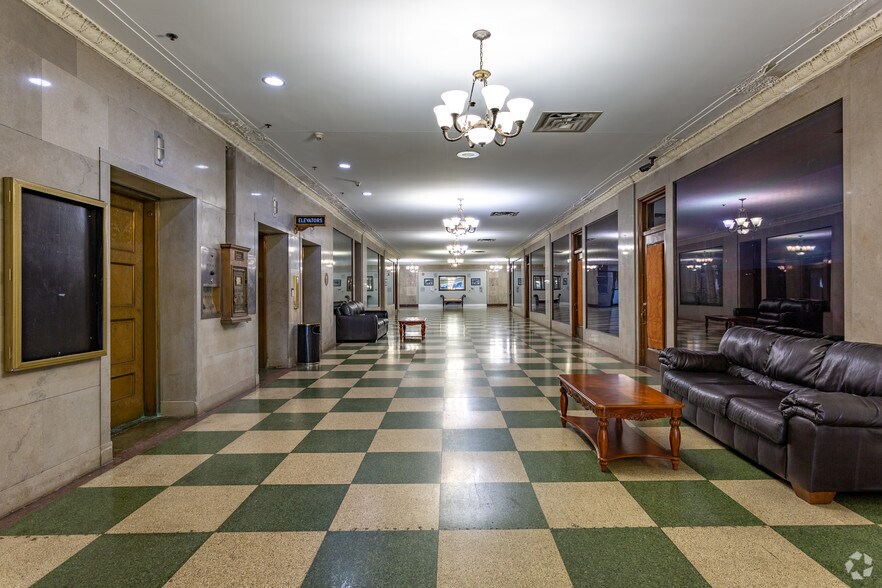 More Photos Of 505 Jefferson Ave, Toledo Multifamily For Sale