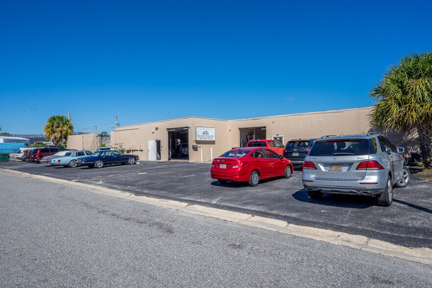 More Photos Of 1018 Orange St, Titusville Warehouse For Sale