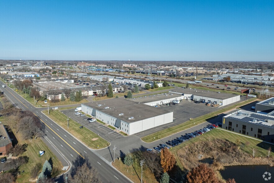 More Photos Of 1940 N Fernbrook Ln, Plymouth Manufacturing For Lease