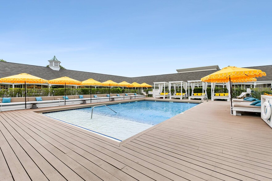 More Photos Of 281 County Road 39A, Southampton Hotel For Sale