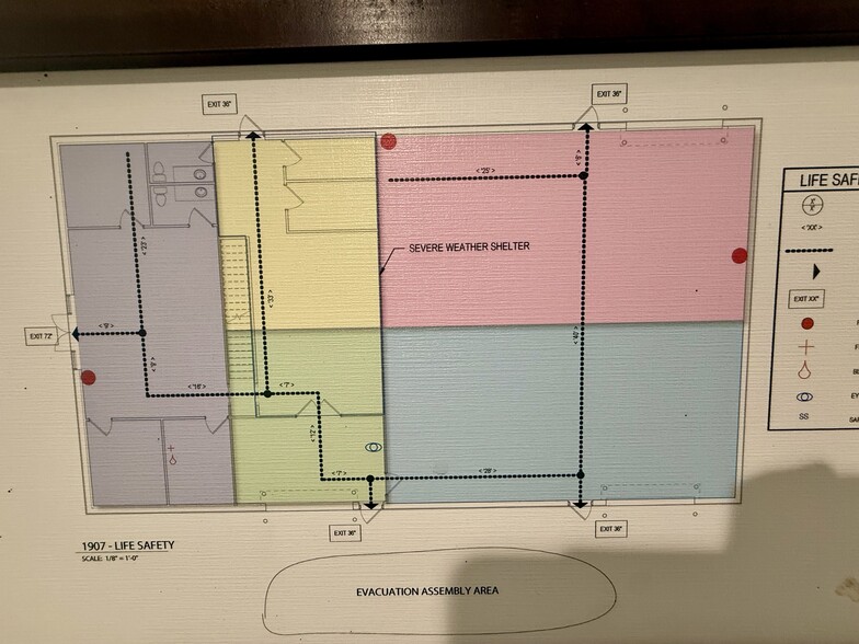 More Photos Of 1907 E US Highway 80, White Oak Office For Sale