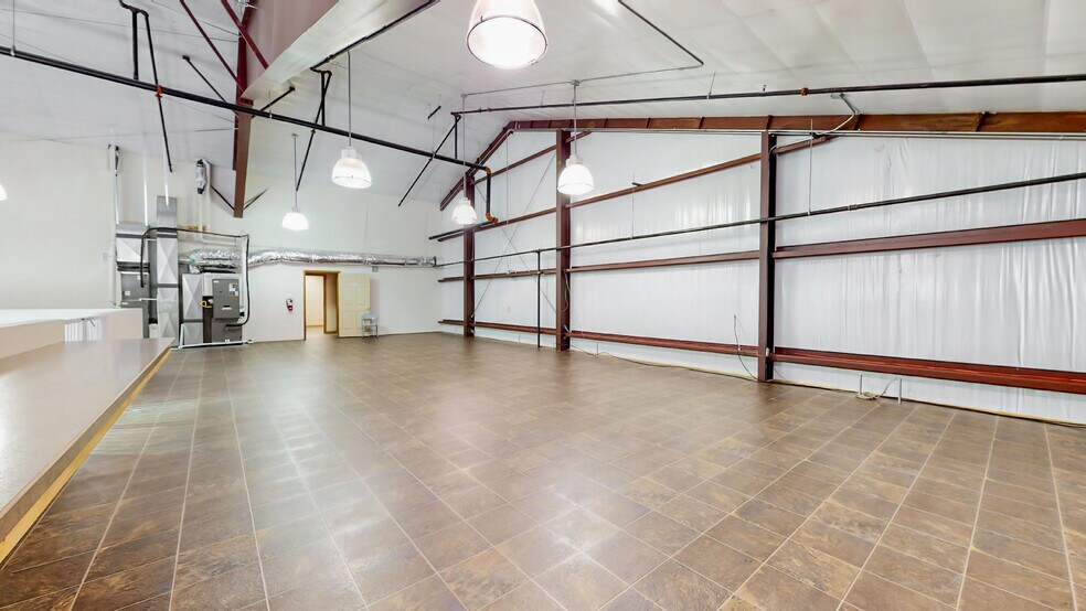 More Photos Of 5740 Boeing Dr, Loveland Warehouse For Sale