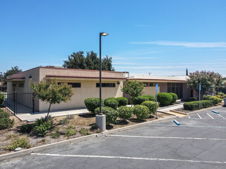 More Photos Of 971 E Broadway Ave, Atwater Office For Lease
