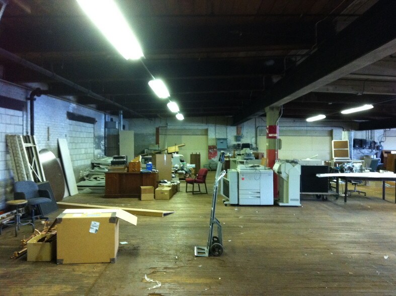 More Photos Of 376 Nash Rd, New Bedford Refrigeration Cold Storage For Sale