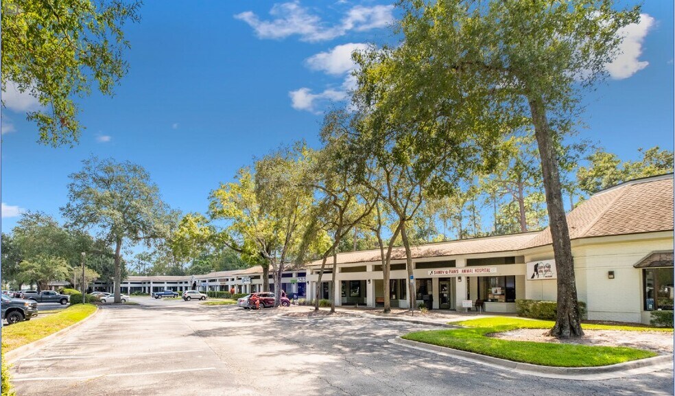 Primary Photo Of 550 Wells Rd, Orange Park Unknown For Lease