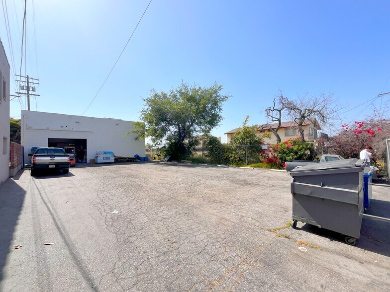 More Photos Of , Los Angeles Unknown For Sale