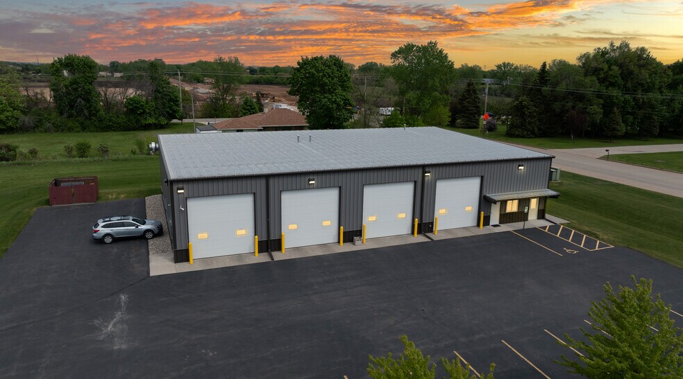 Primary Photo Of 3160 Fernau ct, Oshkosh Warehouse For Sale