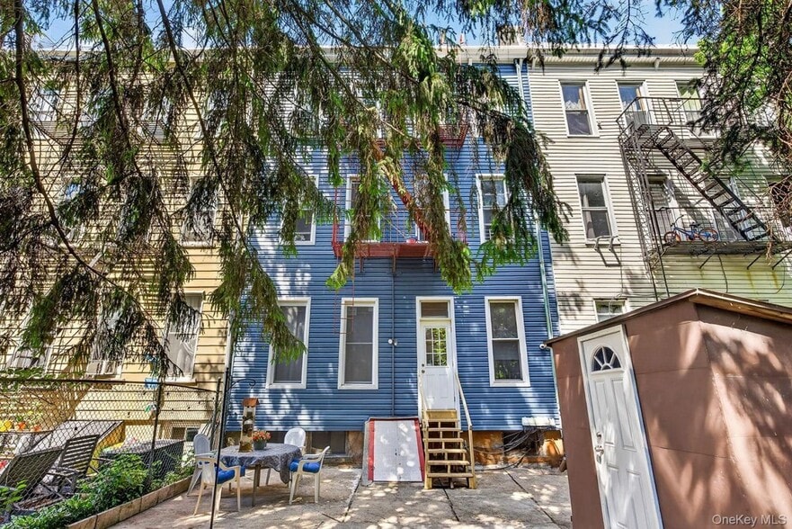 More Photos Of 34 Sutton St, Brooklyn Apartments For Sale