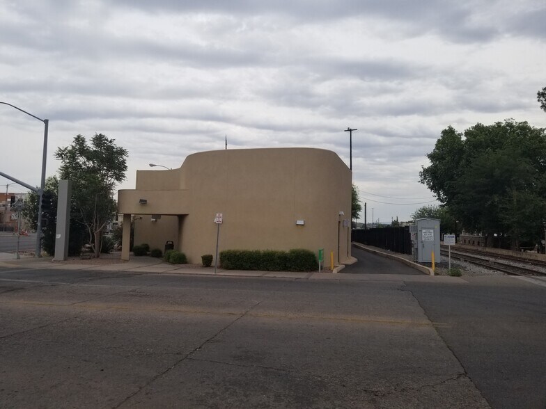 More Photos Of 112 N Grand Ave, Nogales Bank For Lease