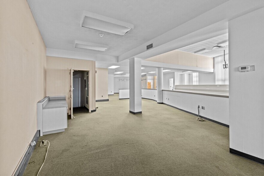 More Photos Of 89 Main St, Little Falls Bank For Lease