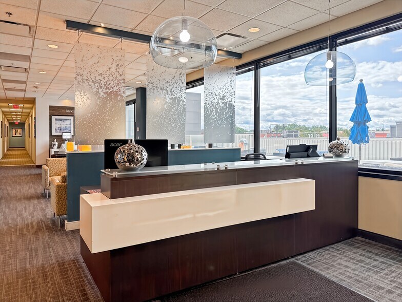 More Photos Of 1622-1650 W End Blvd, Saint Louis Park Coworking Space