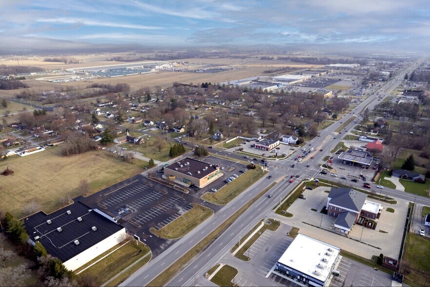 More Photos Of 3632 S Scatterfield Rd, Anderson Freestanding For Sale