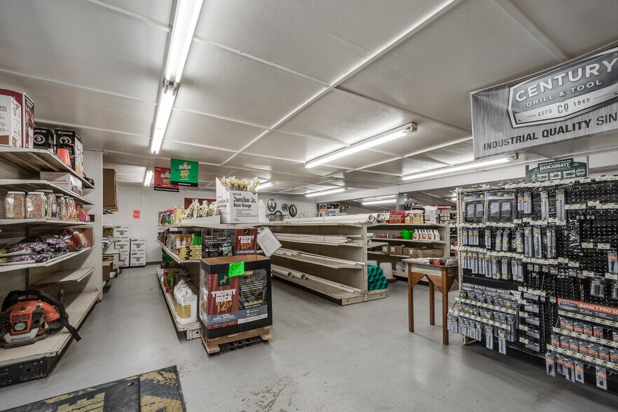 More Photos Of 17186 Highway 321, Dayton Storefront Retail Office For Sale