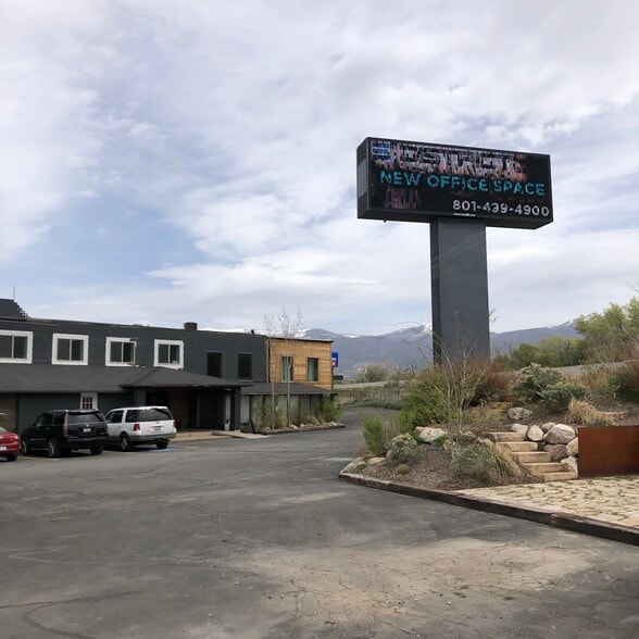 More Photos Of 640 N Main St, North Salt Lake Office For Sale
