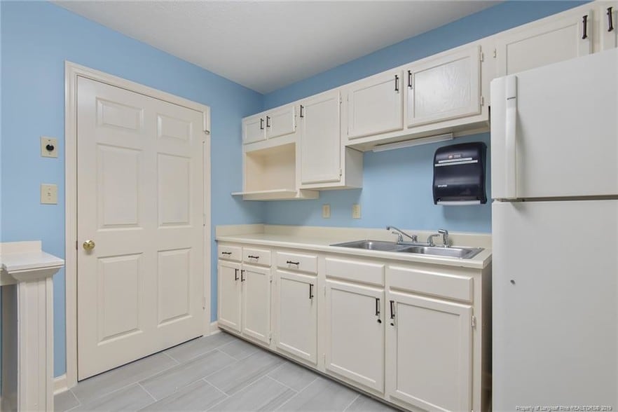 More Photos Of 1207 Walter Reed Rd, Fayetteville Medical For Lease