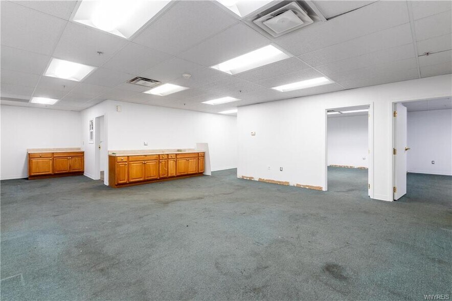 More Photos Of 1885 Harlem Rd, Buffalo Warehouse For Sale