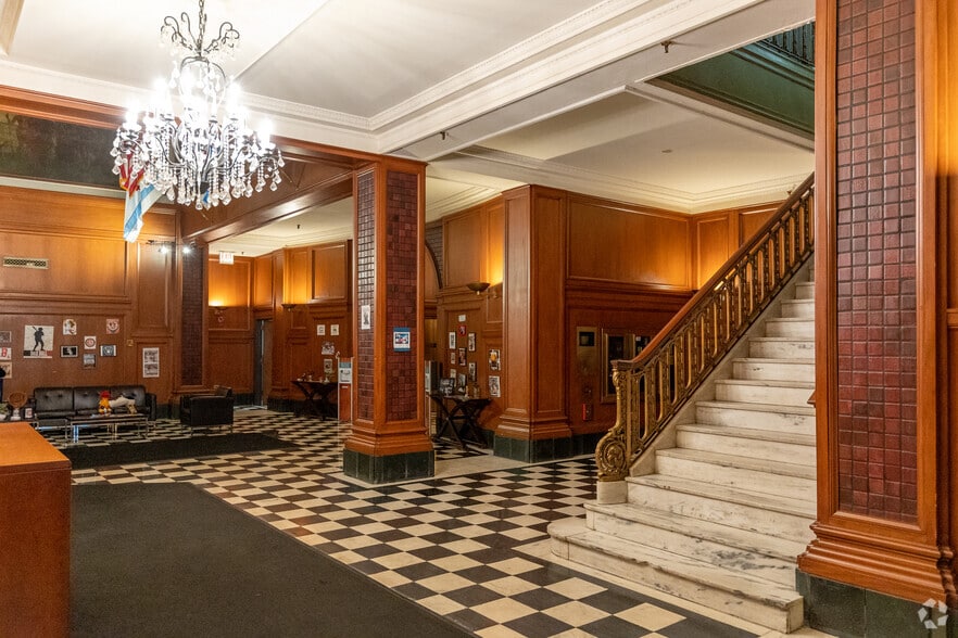 More Photos Of 401 S LaSalle St, Chicago Office For Lease