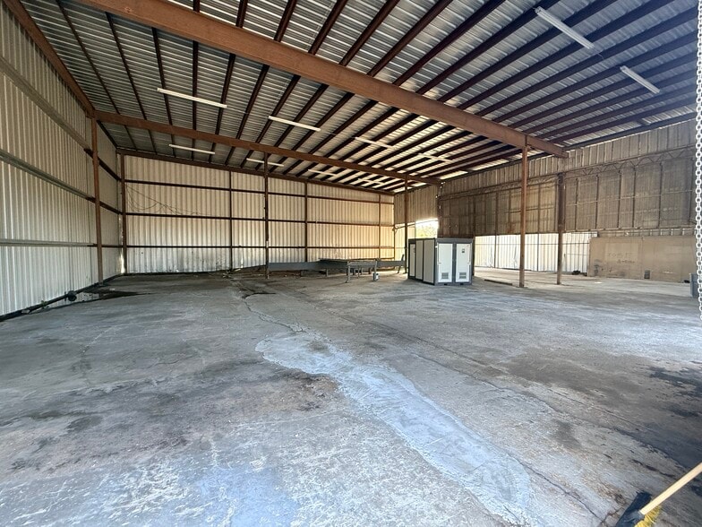 More Photos Of 4403 Business Ln, Plant City Land For Lease
