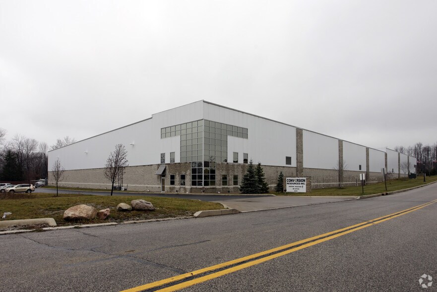 More Photos Of 8295 Bavaria Dr, Macedonia Distribution For Lease
