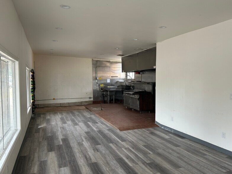 Primary Photo Of 8122 Avalon Blvd, Los Angeles Storefront Retail Residential For Lease